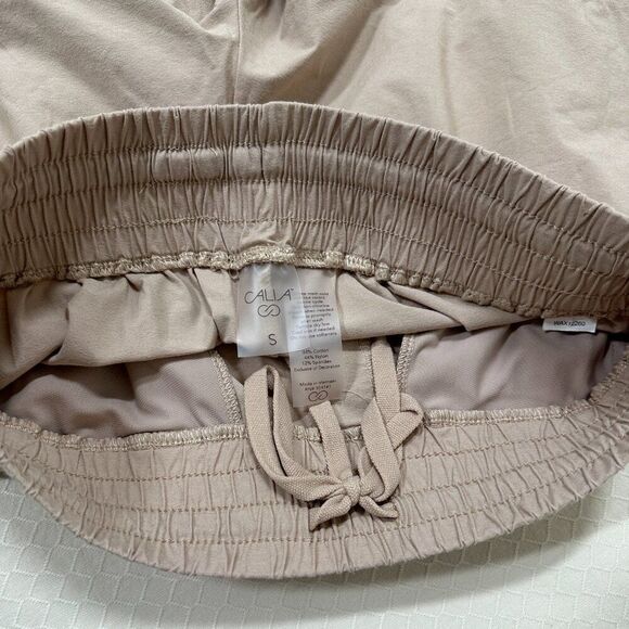 CALIA by Carrie Underwood Women’s Shorts | Size S 4" Inseam - Picture 4 of 6